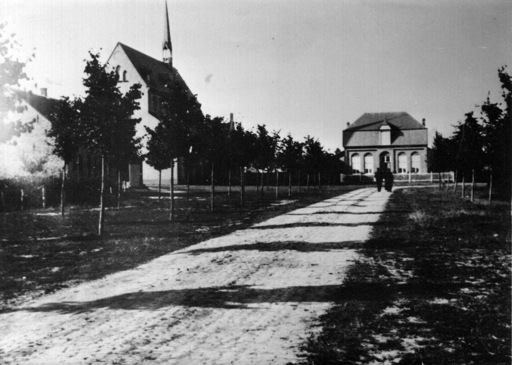 St. Willibrorduskerk Neerkant nog zonder toren 1898