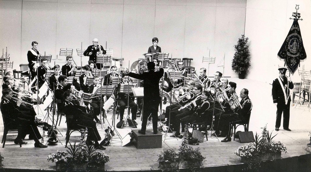 NHE - 00.354 fanfare 1965 Eindhoven